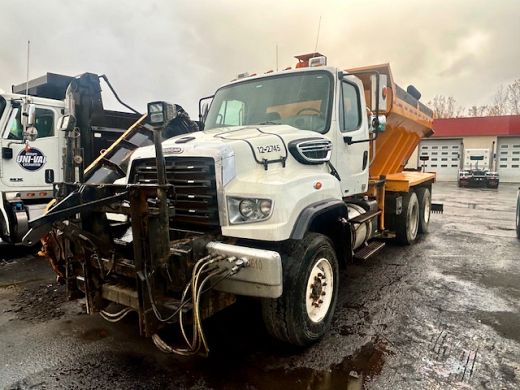 2012 Freightliner SD112.jpg