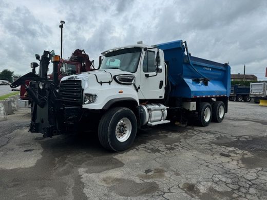 2012-Freightliner-SD114.jpg