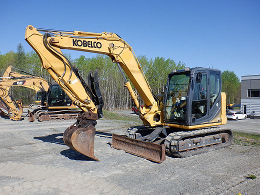 Kobelco-SK85CS-3E-2015.jpg