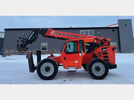 Poulin 2021 Skytrak 12054.jpg