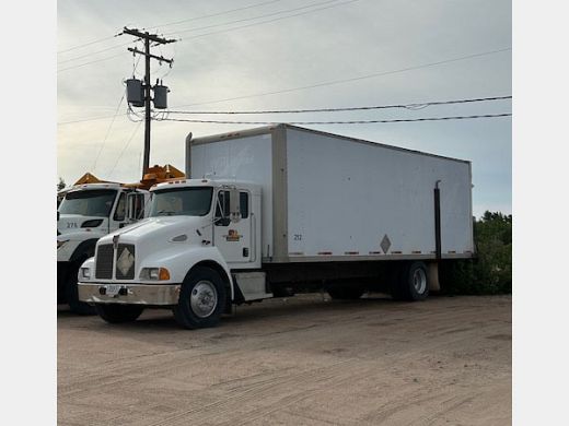Kenworth-T300.jpeg