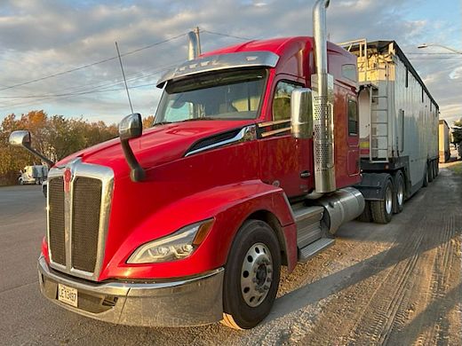 Kenworth-T680-2025.jpg