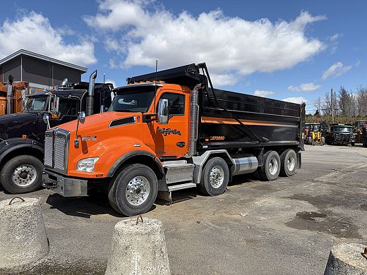 2020 Kenworth T880.jpeg