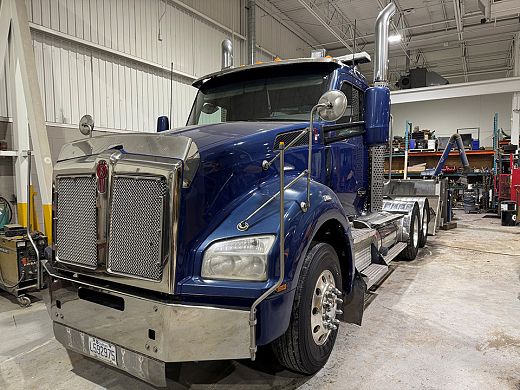 Kenworth T880 2014.jpg