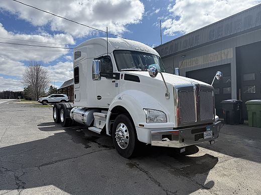 2020 Kenworth T880 650 000 km.jpeg