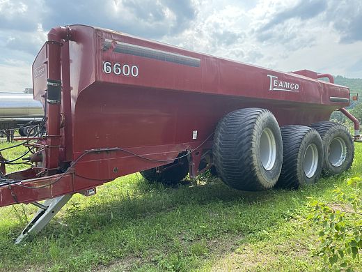 épandeur 6600 Gallons.jpg