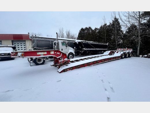 2011 Fardier Pitt trailer.jpeg