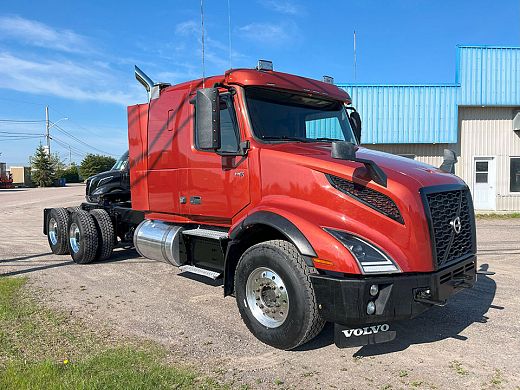 Volvo-VNX-400-2022.jpg