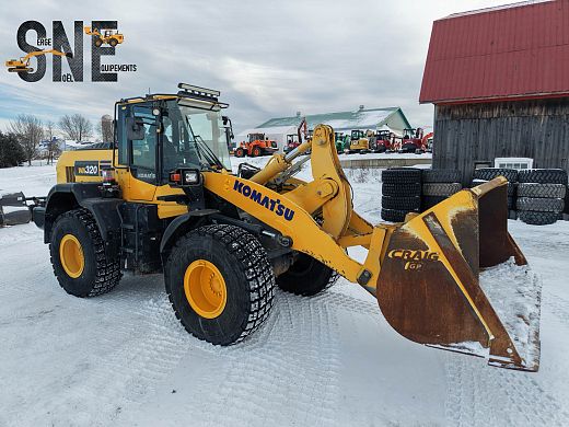 Komatsu WA320-8_0100_.jpg